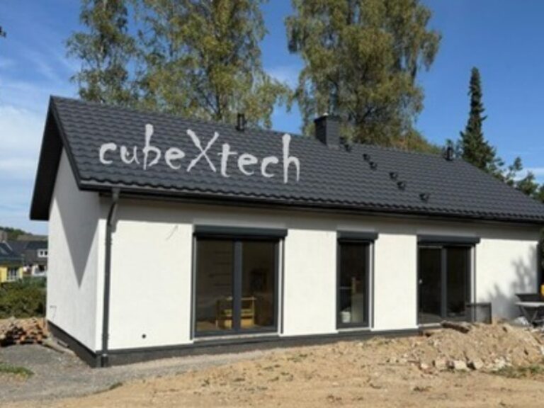 540503771_1262866768972587_2845204960287206317_n_18x13_galeriadruku